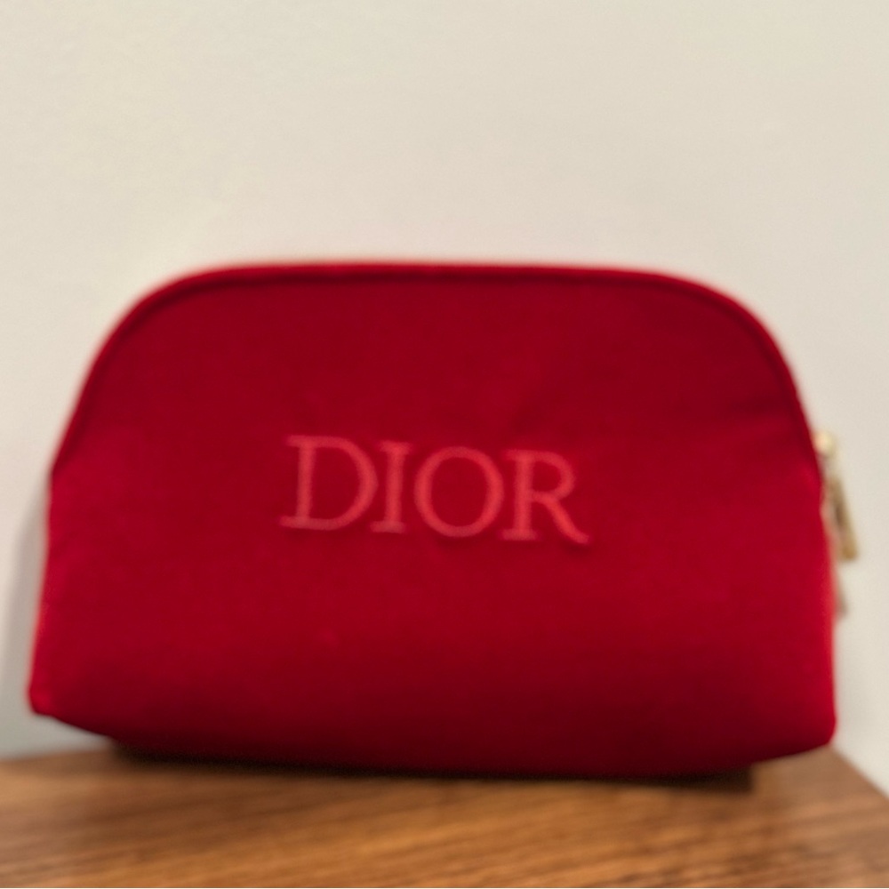 Dior limited gift with purchase cosmetic pouch in velvet red